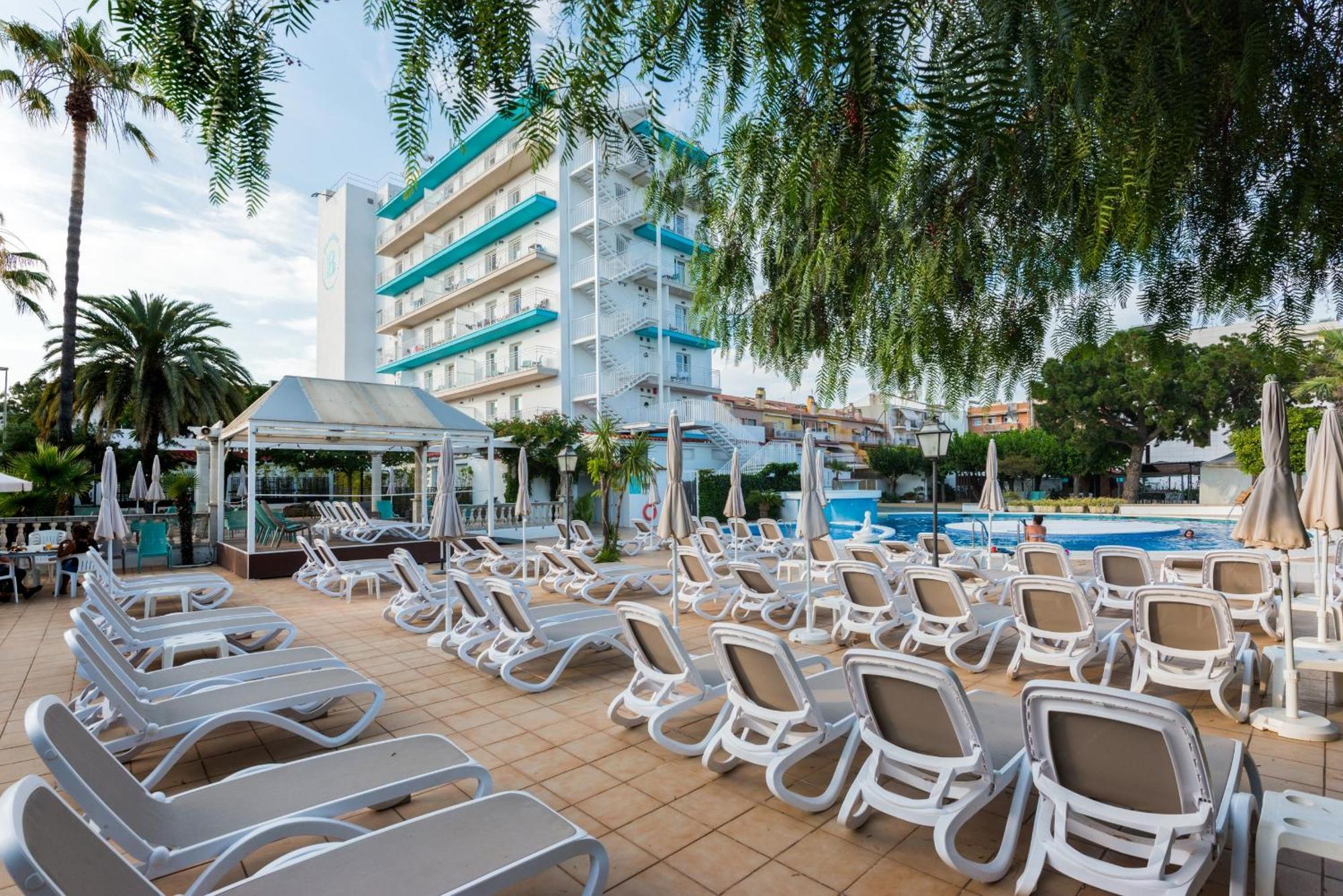 Bamblue Boutique Apartments Pineda de Mar Exterior foto