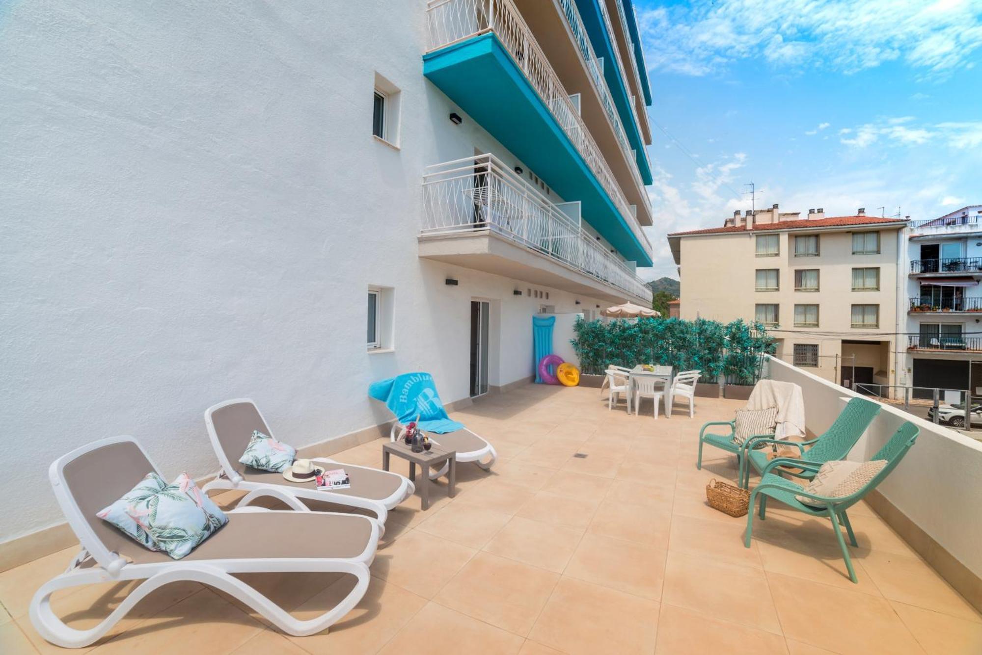 Bamblue Boutique Apartments Pineda de Mar Exterior foto